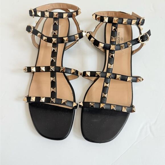 Valentino Garavani Black leather Gladiator caged Rockstud flat sandals EU 38 - Picture 2 of 13
